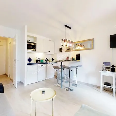 Appart-hotel Le Valescure Apartment *